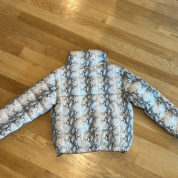 Glamorous Snakeskin Puffer Jacket XS - Picture 4 of 4